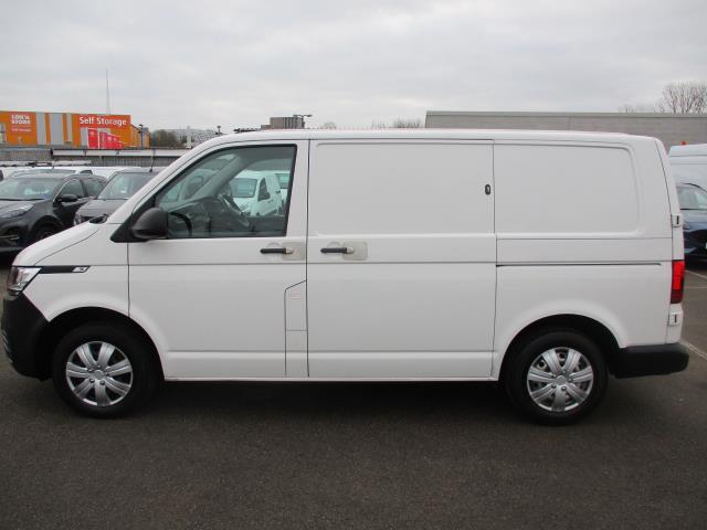 2021 Volkswagen Transporter T28 SWB 2.0TDI 110 STARTLINE BUSINESS (GJ71XWU) Image 8