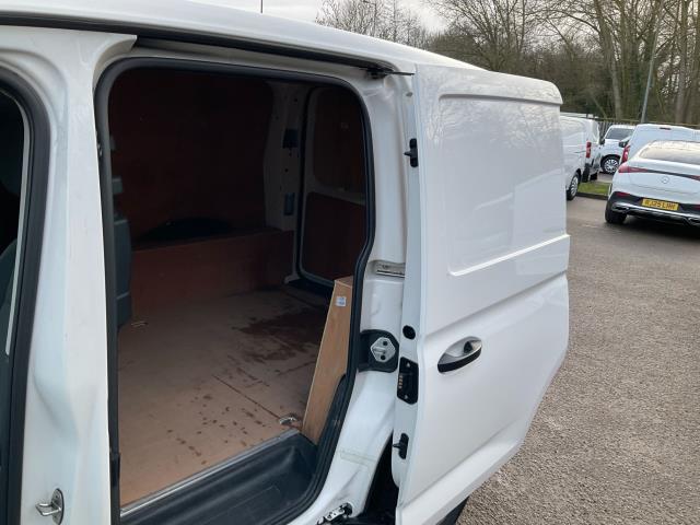 2022 Volkswagen Caddy 2.0 Tdi 102Ps Commerce Van [Business] (GK22LCU) Image 8