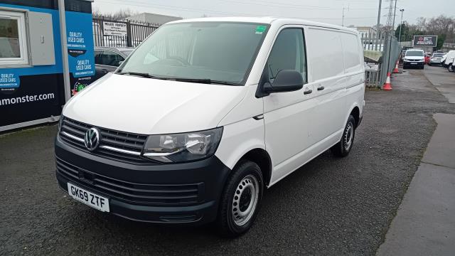 2019 Volkswagen Transporter 2.0 Tdi Bmt 102 Startline Van Euro 6 (GK69ZTF) Image 4