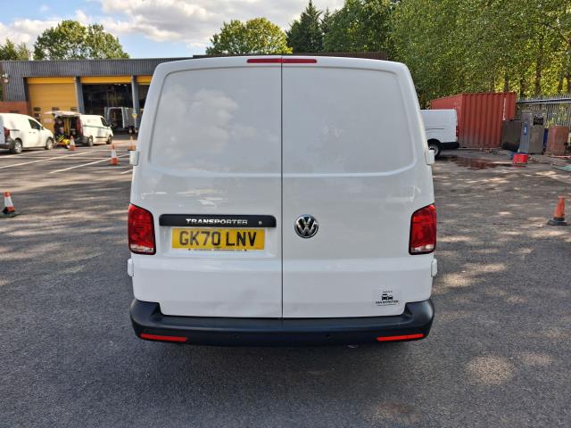 2020 Volkswagen Transporter T28 SWB STARTLINE 110PS BUSINESS  AIR CON  EURO 6 (GK70LNV) Image 7