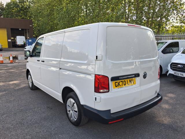 2020 Volkswagen Transporter T28 SWB STARTLINE 110PS BUSINESS  AIR CON  EURO 6 (GK70LNV) Image 6