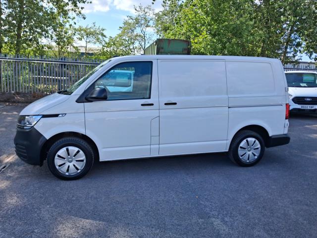2020 Volkswagen Transporter T28 SWB STARTLINE 110PS BUSINESS  AIR CON  EURO 6 (GK70LNV) Image 4