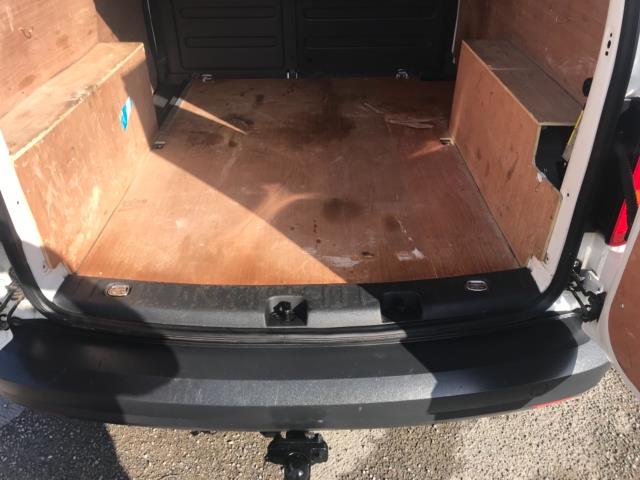 2018 Volkswagen Caddy 2.0 Tdi Bluemotion Tech 102Ps Startline Van Euro 6 (GL18LKZ) Image 27