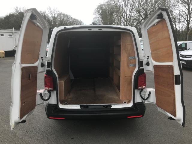2022 Volkswagen Transporter T28 SWB STARTLINE 110PS BUSINESS  AIR CON  EURO 6 (GL22GYJ) Image 15
