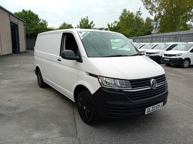 2022 Volkswagen Transporter T28 SWB STARTLINE 110PS BUSINESS  AIR CON  EURO 6 (GL22GYJ) Image 3