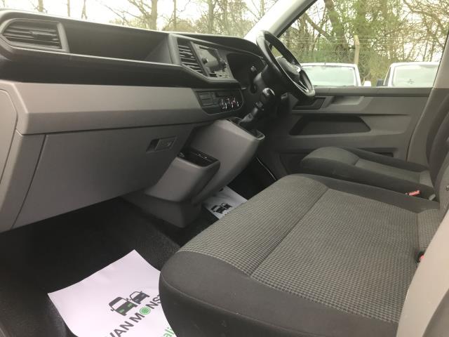 2022 Volkswagen Transporter T28 SWB STARTLINE 110PS BUSINESS  AIR CON  EURO 6 (GL22GYJ) Image 21