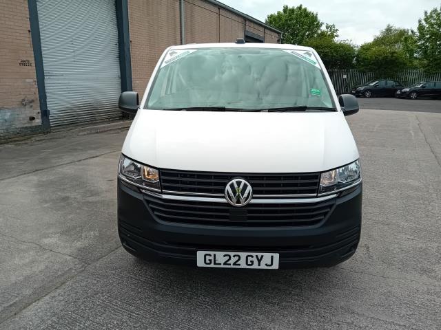 2022 Volkswagen Transporter T28 SWB STARTLINE 110PS BUSINESS  AIR CON  EURO 6 (GL22GYJ) Image 4