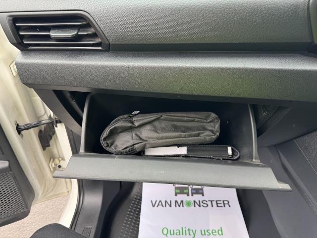 2022 Volkswagen Caddy 2.0 Tdi 102Ps Commerce Van Business (GL22JKO) Image 43