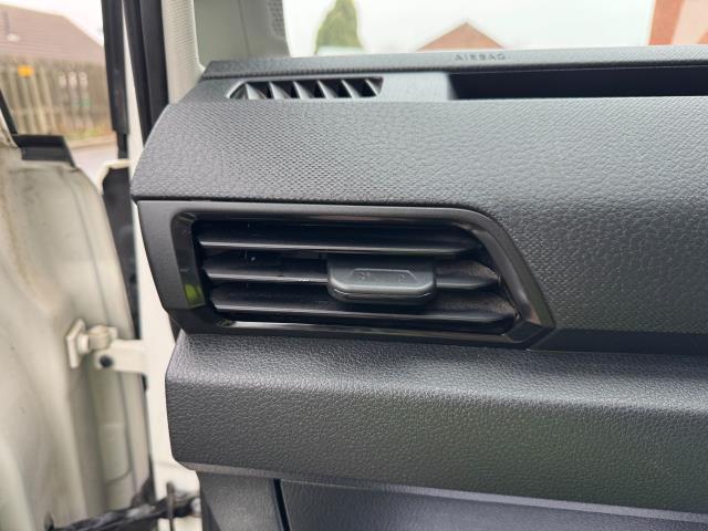 2022 Volkswagen Caddy 2.0 Tdi 102Ps Commerce Van Business (GL22JKO) Image 44