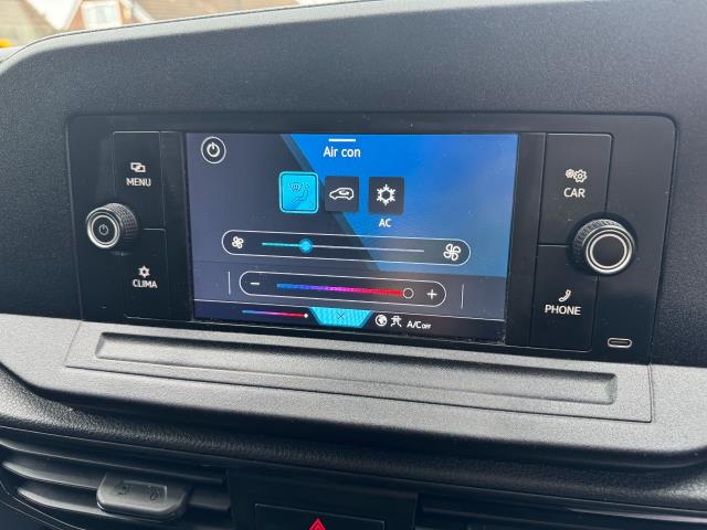 2022 Volkswagen Caddy 2.0 Tdi 102Ps Commerce Van Business (GL22JZG) Image 32