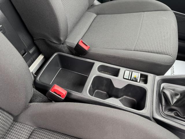 2022 Volkswagen Caddy 2.0 Tdi 102Ps Commerce Van Business (GL22JZG) Image 36