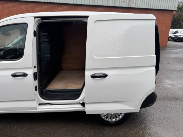 2022 Volkswagen Caddy 2.0 Tdi 102Ps Commerce Van Business (GL22JZG) Image 49