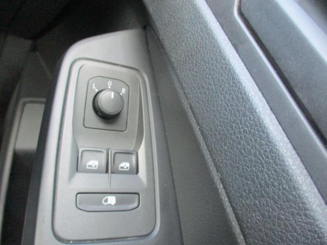 2022 Volkswagen Caddy 2.0 Tdi 102Ps Commerce Van [Business]*Limited to 68MPH* (GL22LUW) Image 17