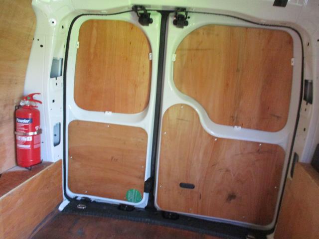 2022 Volkswagen Caddy 2.0 Tdi 102Ps Commerce Van [Business]*Limited to 68MPH* (GL22LUW) Image 33