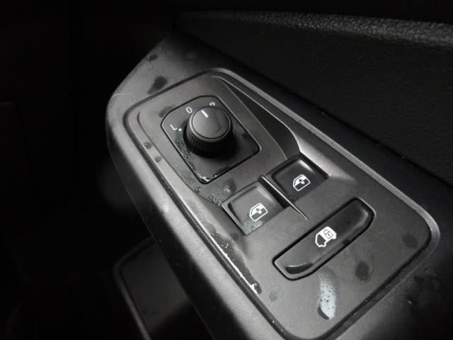 2022 Volkswagen Caddy 2.0 Tdi 102Ps Commerce Van [Business]  *Ltd to 68mph* (GL22LUY) Image 22