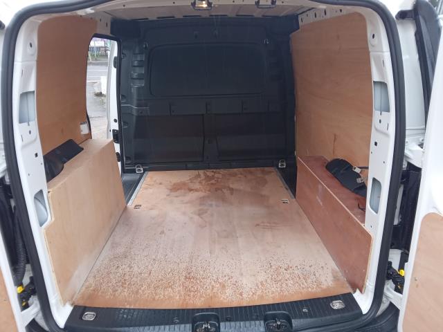 2022 Volkswagen Caddy 2.0 Tdi 102Ps Commerce Van [Business] SPEED LIMITER 68 MPH (GL22MLV) Image 13