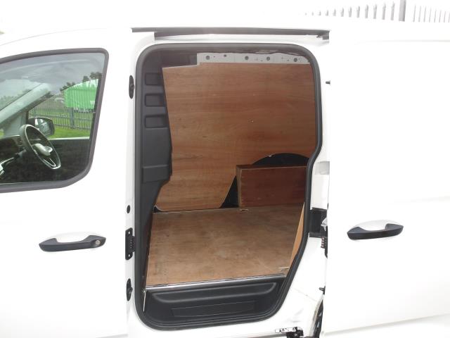 2022 Volkswagen Caddy 2.0 Tdi 102Ps Commerce Van [Business] (GL22PLJ) Image 15
