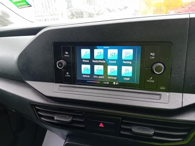 2022 Volkswagen Caddy C20 2.0TDI COMMERCE BUSINESS 102PS EURO 6 AIR CON (GL22RVJ) Image 14