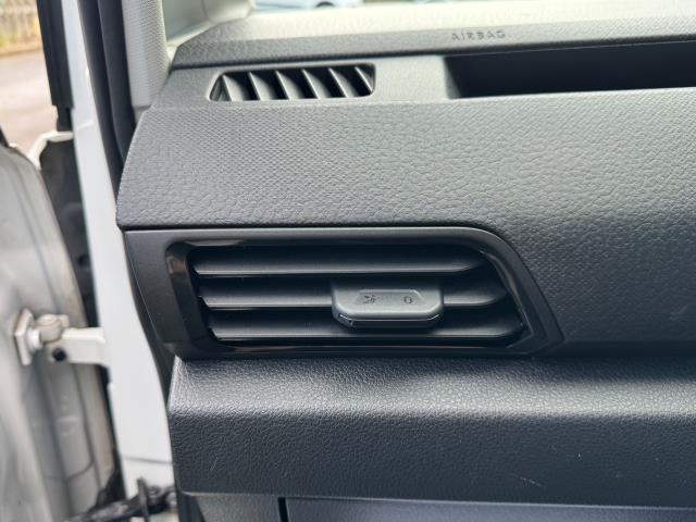 2022 Volkswagen Caddy 2.0 Tdi 102Ps Commerce Van Business (GL22YGE) Image 47