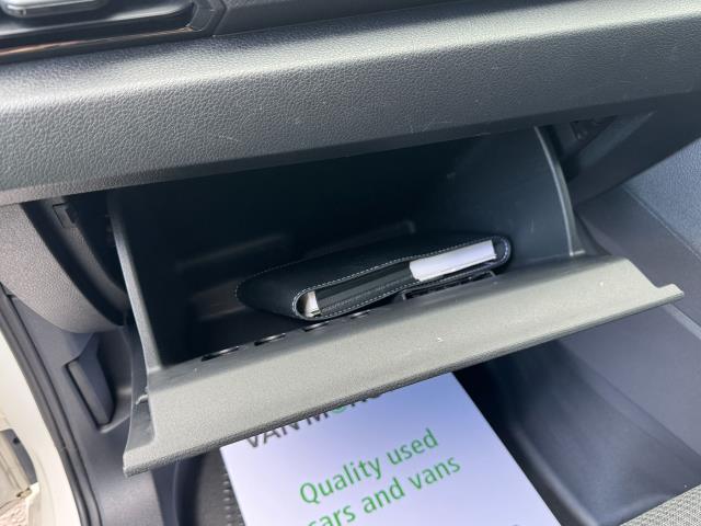 2022 Volkswagen Caddy 2.0 Tdi 102Ps Commerce Van Business (GL22YGE) Image 46