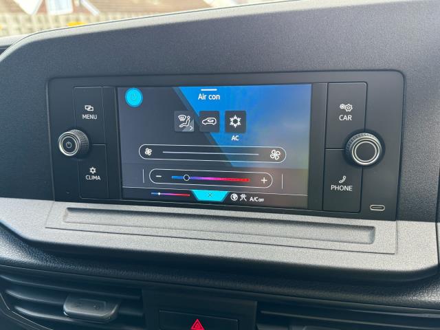 2022 Volkswagen Caddy 2.0 Tdi 102Ps Commerce Van Business (GL22YGE) Image 32