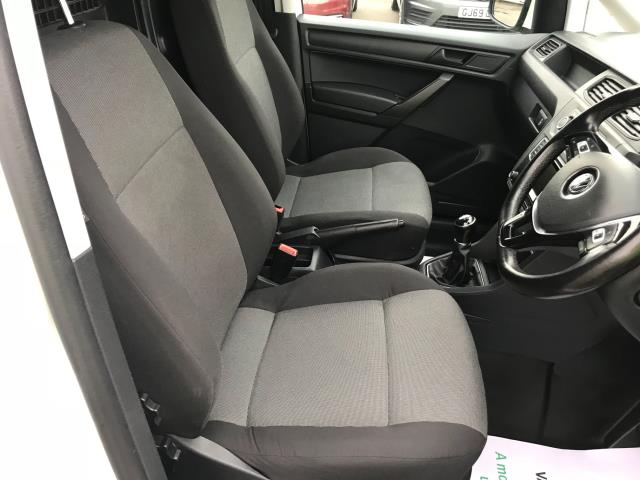 2018 Volkswagen Caddy 2.0 Tdi Bluemotion Tech 102Ps Trendline [Ac] Van EURO 6 (GL68AHZ) Image 22