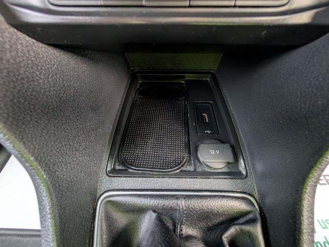 2018 Volkswagen Caddy Maxi 2.0 Tdi Bluemotion Tech 102Ps Startline Van (GL68FFG) Image 25