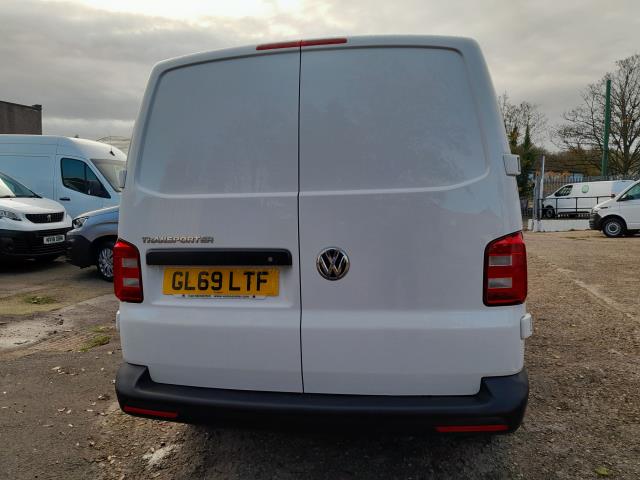 2019 Volkswagen Transporter 2.0 Tdi Bmt 102 Startline Van Euro 6 (GL69LTF) Image 10