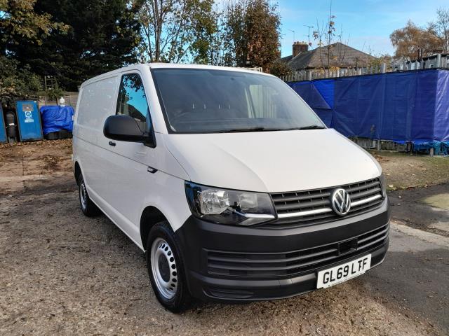 2019 Volkswagen Transporter 2.0 Tdi Bmt 102 Startline Van Euro 6 (GL69LTF) Image 2