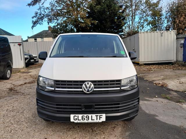 2019 Volkswagen Transporter 2.0 Tdi Bmt 102 Startline Van Euro 6 (GL69LTF) Image 3