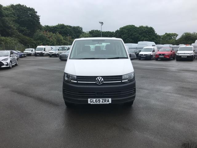 2019 Volkswagen Transporter 2.0 TDI BMT 102 STARLINE KOMBI VAN EURO 6 (GL69ZRA) Image 2