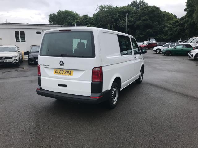 2019 Volkswagen Transporter 2.0 TDI BMT 102 STARLINE KOMBI VAN EURO 6 (GL69ZRA) Image 11