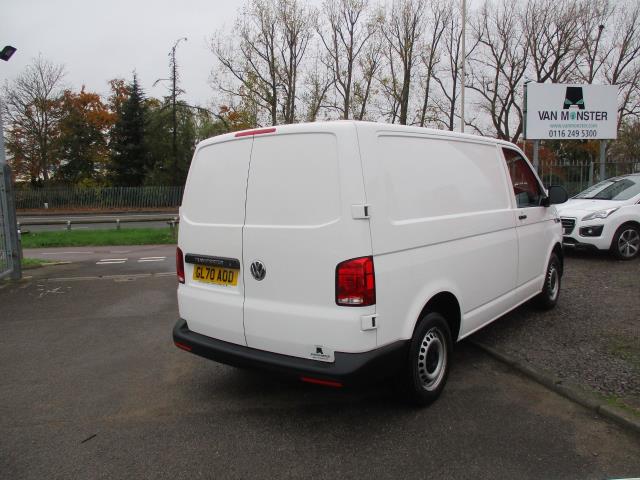 2020 Volkswagen Transporter T28 SWB 2.0TDI 110 STARTLINE BUSINESS (GL70AOD) Image 4