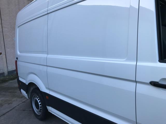 2020 Volkswagen Crafter CR35 MWB 2.0TDI TRENDLINE BUSINESS 140PS HIGH ROOF EURO 6 AIR CON (GL70MKF) Image 7