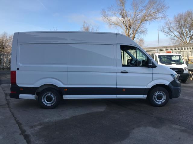 2020 Volkswagen Crafter CR35 MWB 2.0TDI TRENDLINE BUSINESS 140PS HIGH ROOF EURO 6 AIR CON (GL70MKF) Image 6