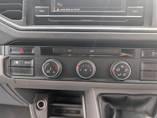 2020 Volkswagen Crafter 2.0 Tdi 140Ps Trendline Business High Roof Van (GL70MKM) Image 27