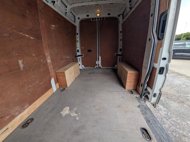 2020 Volkswagen Crafter 2.0 Tdi 140Ps Trendline Business High Roof Van (GL70MKM) Image 8