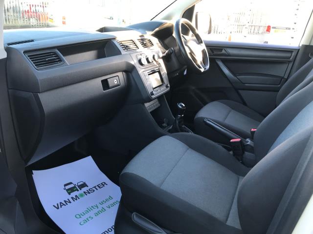 2019 Volkswagen Caddy C20 2.0TDI BMT 102PS TRENDLINE  AIR CON  EURO 6 (GM19UNE) Image 22