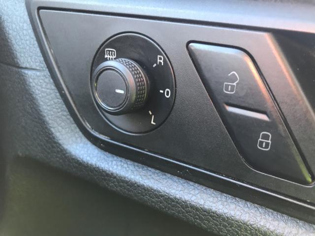 2019 Volkswagen Caddy C20 2.0TDI BMT 102PS TRENDLINE  AIR CON  EURO 6 (GM19UNE) Image 37