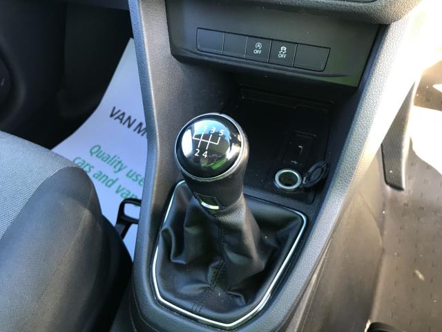 2019 Volkswagen Caddy C20 2.0TDI BMT 102PS TRENDLINE  AIR CON  EURO 6 (GM19UNE) Image 16