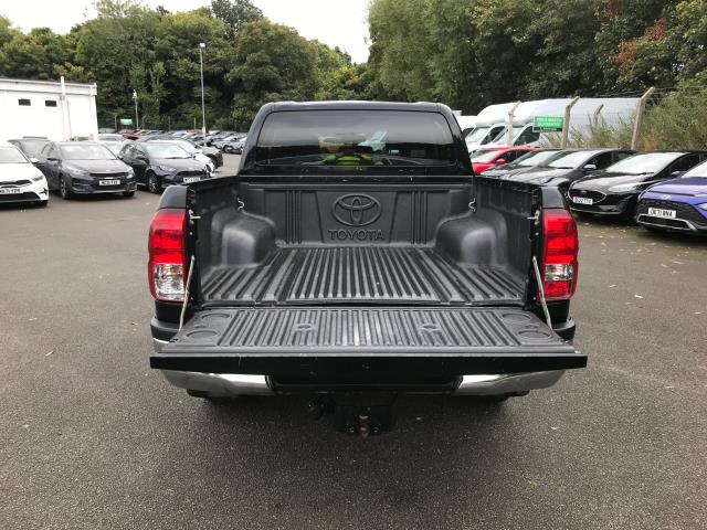 2019 Toyota Hilux ICON D/CAB PICK UP 2.4 D-4D AUTO (HG19GYS) Image 9