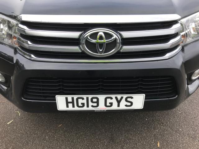 2019 Toyota Hilux ICON D/CAB PICK UP 2.4 D-4D AUTO (HG19GYS) Image 12