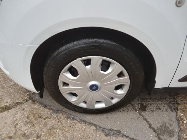 2024 Ford Transit Connect 1.5 Ecoblue 100Ps L2 Trend Van (HN24LMY) Image 32