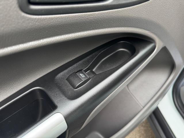 2024 Ford Transit Connect L2 230 1.5 Ecoblue 100Ps Trend Van (HN24LNA) Image 42