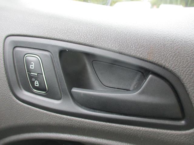 2021 Ford Transit Connect 1.5 Ecoblue 100Ps Leader Van (HV71OAS) Image 16