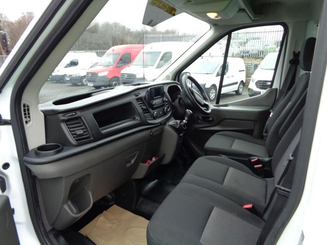 2020 Ford Transit 350 L4 FWD 2.0 Ecoblue 130Ps Luton Van Tail Lift (HW20XGO) Image 13