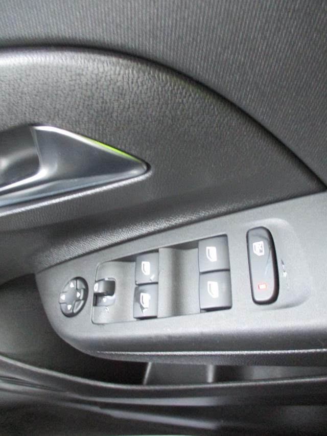 2023 Vauxhall Corsa 1.2 Design 5Dr (KE72YYB) Image 17