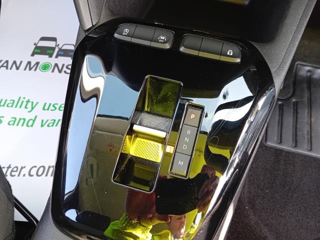 2023 Vauxhall Corsa 1.2 Turbo Design 5Dr Auto (KE72ZGM) Image 12