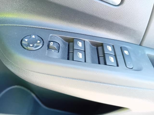 2023 Vauxhall Corsa 1.2 Turbo Design 5Dr Auto (KE72ZGM) Image 44