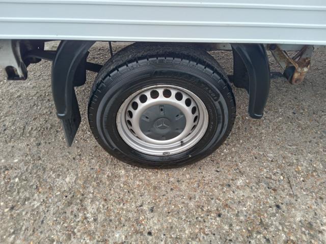 2021 Mercedes-Benz Sprinter 3.5T LUTON (KJ21CWM) Image 16